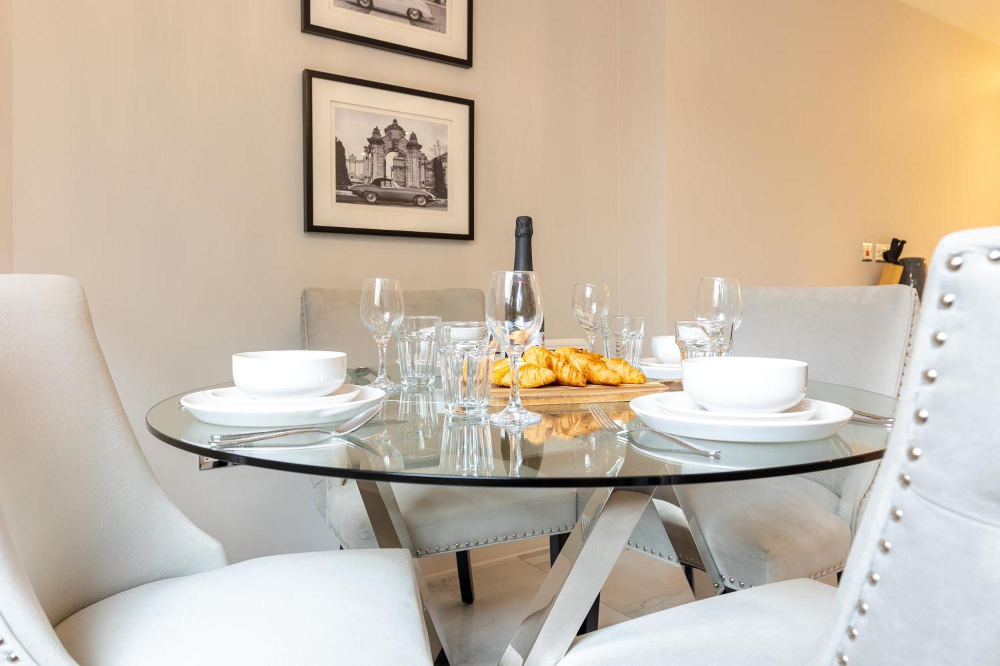 Exclusive Cardiff City Centre Apartment ภายนอก รูปภาพ